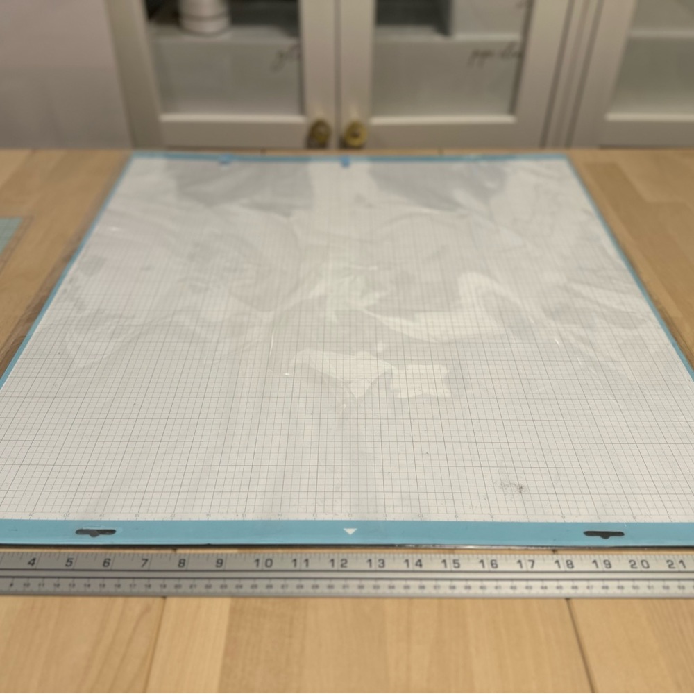 Silhouette cameo pro 24 inch like new never used mats & new tools - Picture 11 of 16
